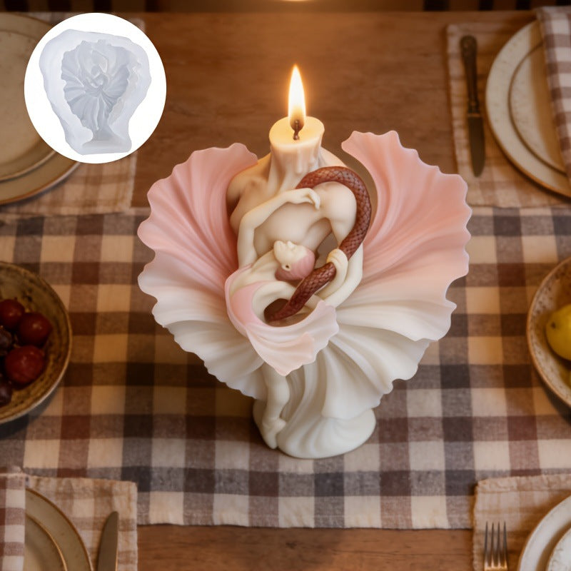 3D Relief Dancing Snake Wrapped Heart Silicone Candle Mold